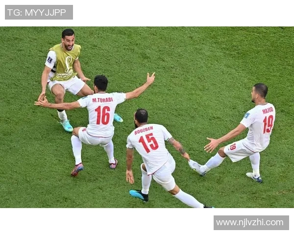 伊朗与日本足球对决解析伊朗球员的体育精神与球品展现 伊朗与日本足球对决解析伊朗球员的体育精神与球品展现